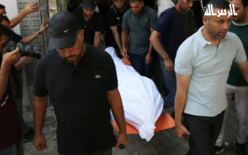 تشييع جثامين شهداء بينهم امرأة بعد قصف إسرائيلي على غزة وجباليا