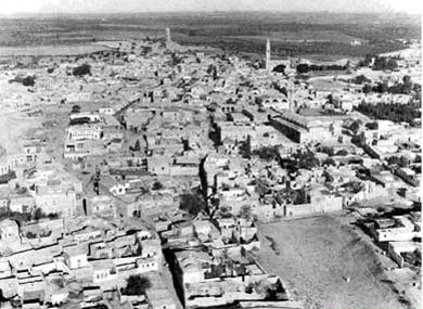 صور قديمة تظهر مدينة الرملة المحتلة "أرشيف"