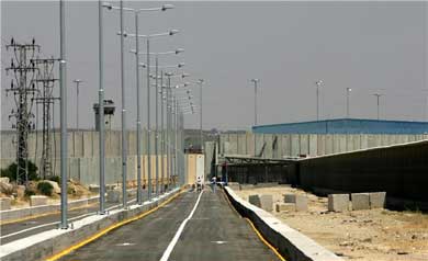 معبر بيت حانون  "تصوير الرسالة نت"