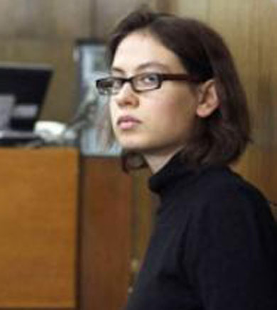 المجندة السابقة عنات كام  المتهمة بتسريب الوثائق لمراسل "هآرتس"