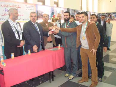 منتخب الإسلامية لتنس الطاولة 