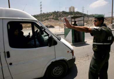 منع وزير الخارجية الايرلندي من دخول غزة