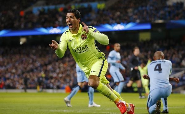 سواريز يحتفل بهدفه الأول