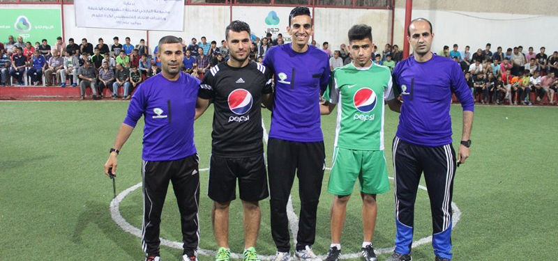 السدودي الأول يمينا