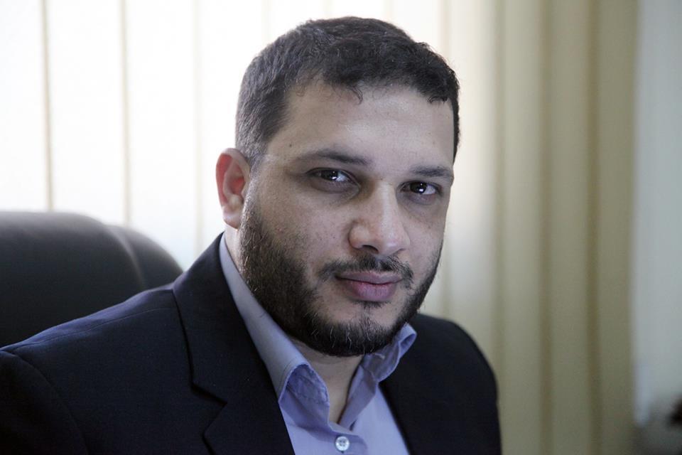 الكاتب ابراهيم المدهون