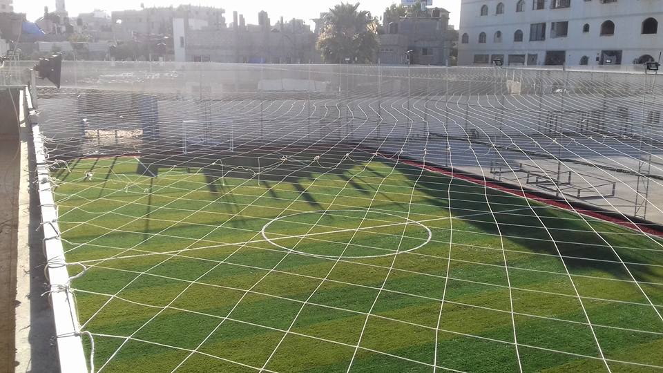 ملعب التفاح المعشب صناعيا