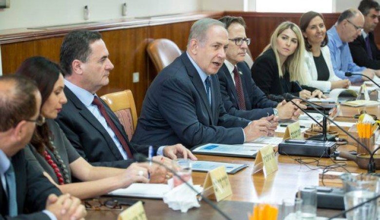 هآرتس: مسئولون عرب وإسرائيليون يحاولون إنقاذ نتنياهو