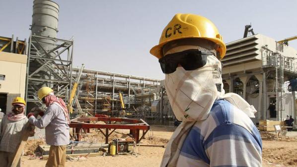 عامل في شركة "أرامكو" السعودية