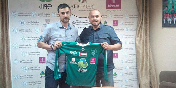 إيهاب أبو جزر مع طارق عباس رئيس الأمعري