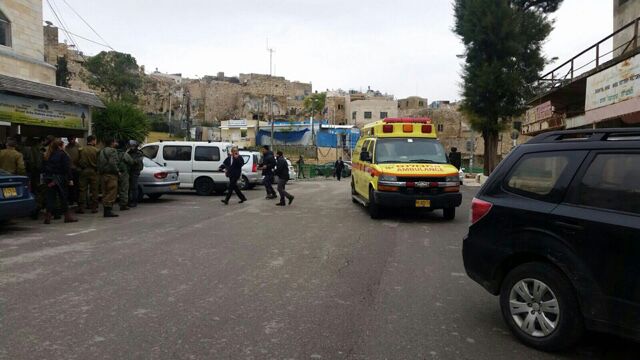 إصابة مجنّدة "إسرائيلية" بعملية إطلاق نار بالخليل
