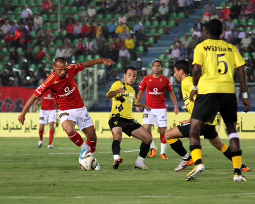 جانب من مباراة سابقة بين الأهلي ووادي دجلة