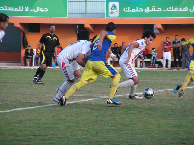 جانب  من مباراة شباب جباليا وخدمات خانيونس