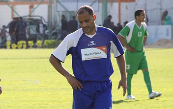 الحسرة واضحة على حمادة شبير قائد الشاطئ