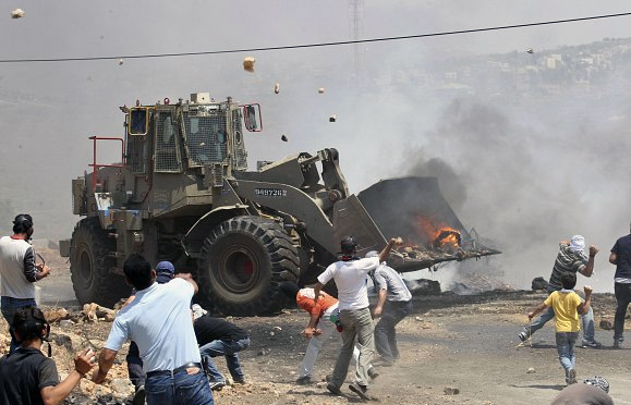 صورة من الارشيف