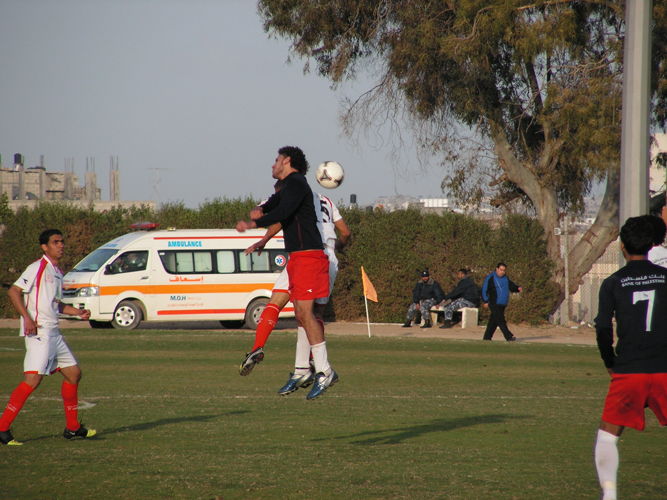 جانب من مباراة غزة الرياضي والمشتل