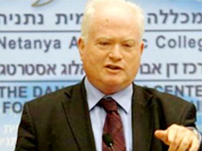 عاموس جلعاد رئيس الدائرة السياسية والأمنية بوزارة الجيش "الإسرائيلي"