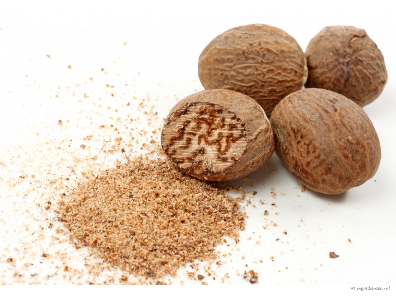 ثمرة "جوزة الطيب"