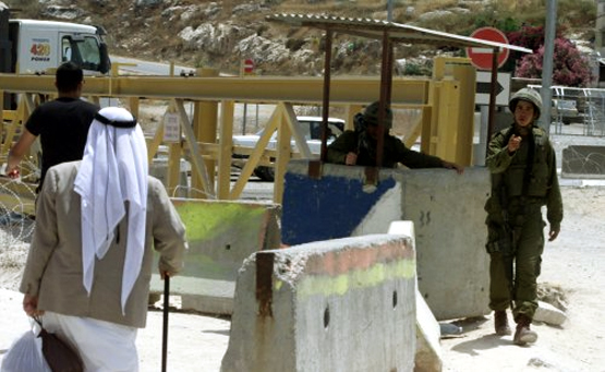 حاجز إسرائيلي (أرشيف)