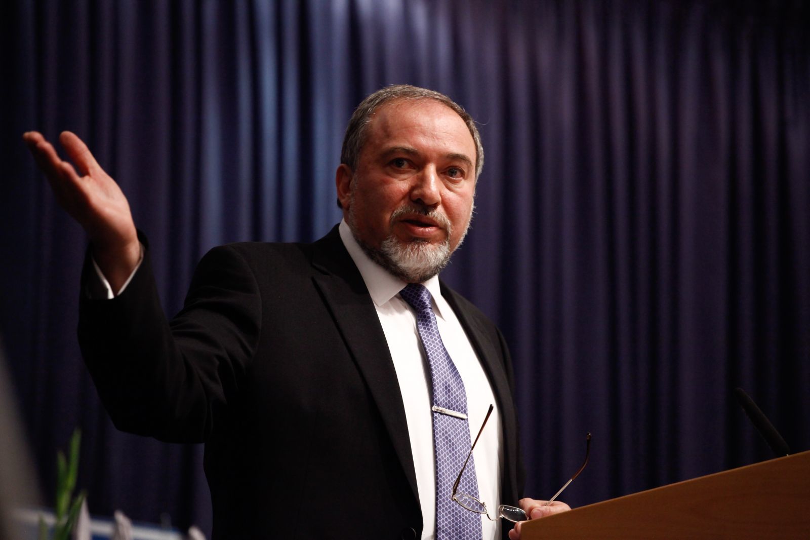  وزير الحرب "الإسرائيلي" أفيغدور ليبرمان