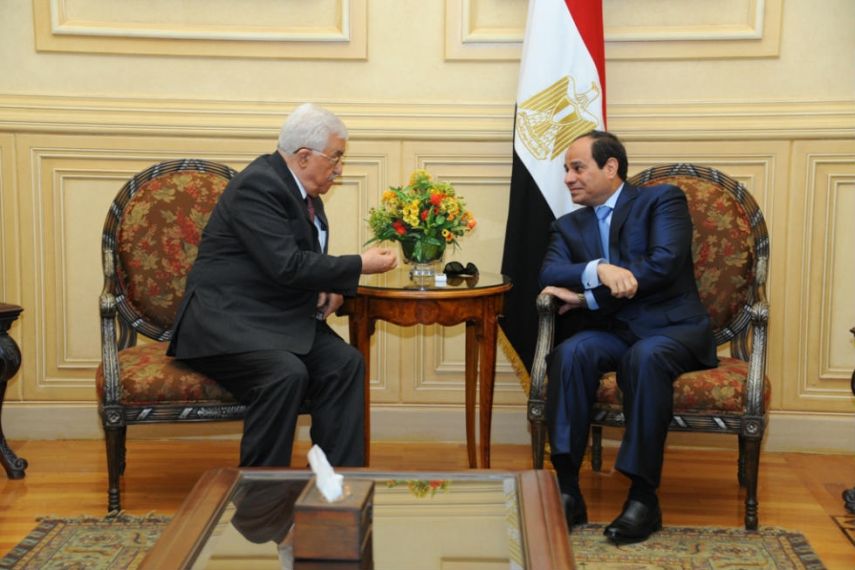 عباس يلتقي السيسي