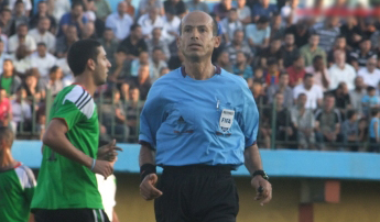 عماد مرجان حكم الساحة الدولي الوحيد في القطاع