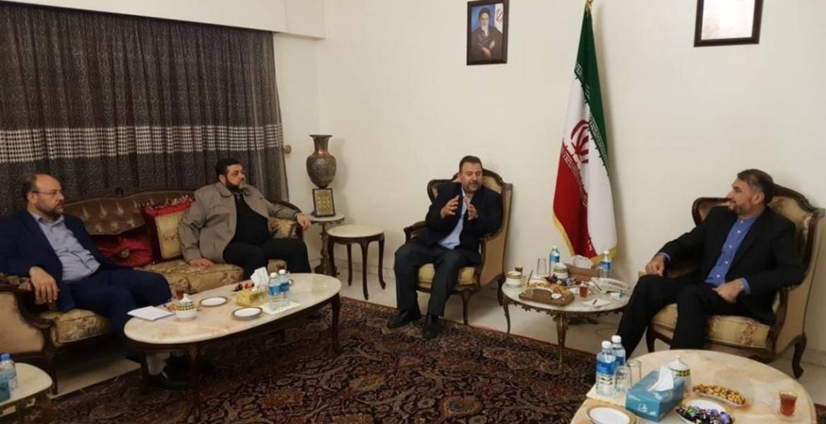 صورة من اللقاء