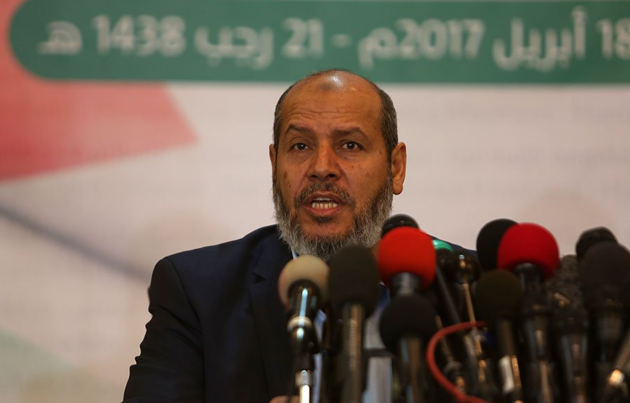 الحية : حماس ملتزمة بما عرضته على فتح