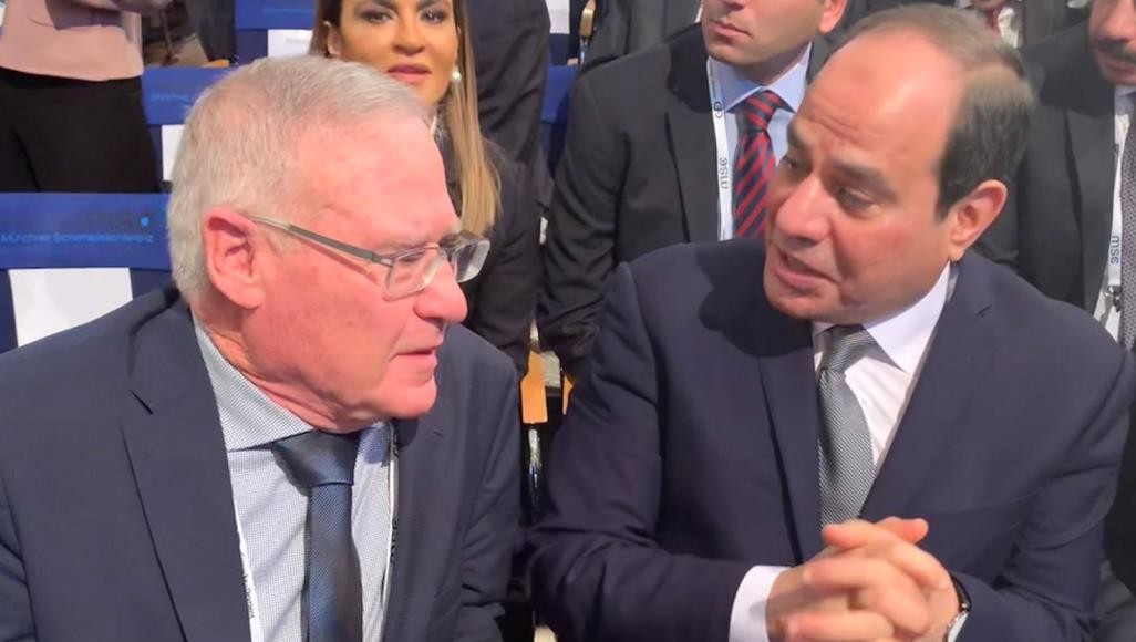 السيسي ويادلين