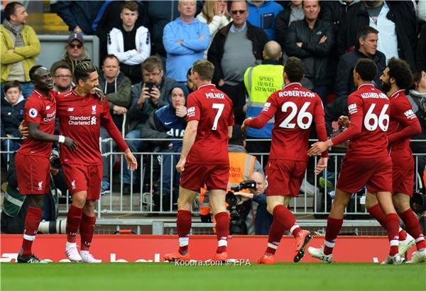 فرحة لاعبي ليفربول بالفوز