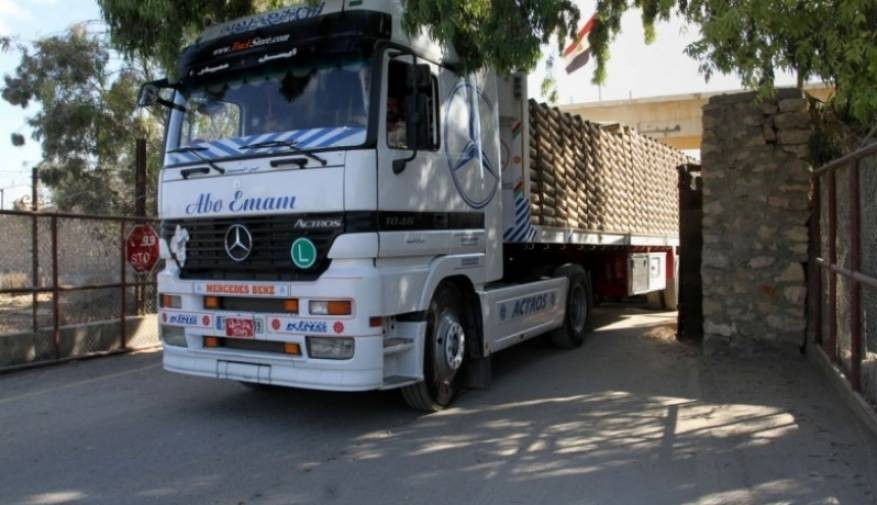 إدخال بضائع من شأنها رفع مستوى إيرادات الوزارات في غزة