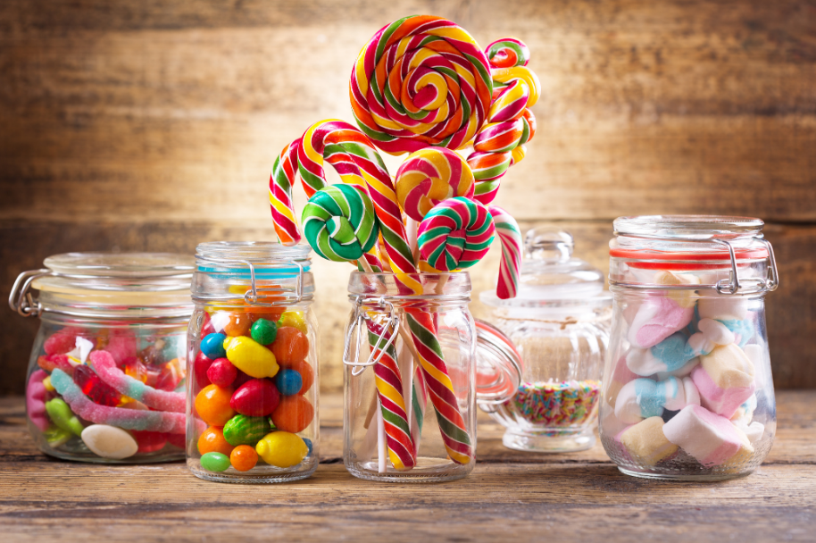 حلوى الأطفال في غزة.. "اللون جذاب والجودة رديئة"