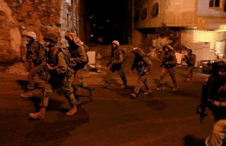 مستوطنون يستولون على بناية سكنية في القدس