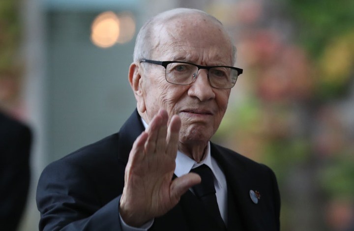 الرئاسة التونسية تعلن وفاة الرئيس السبسي