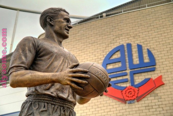 شعار نادي بيري