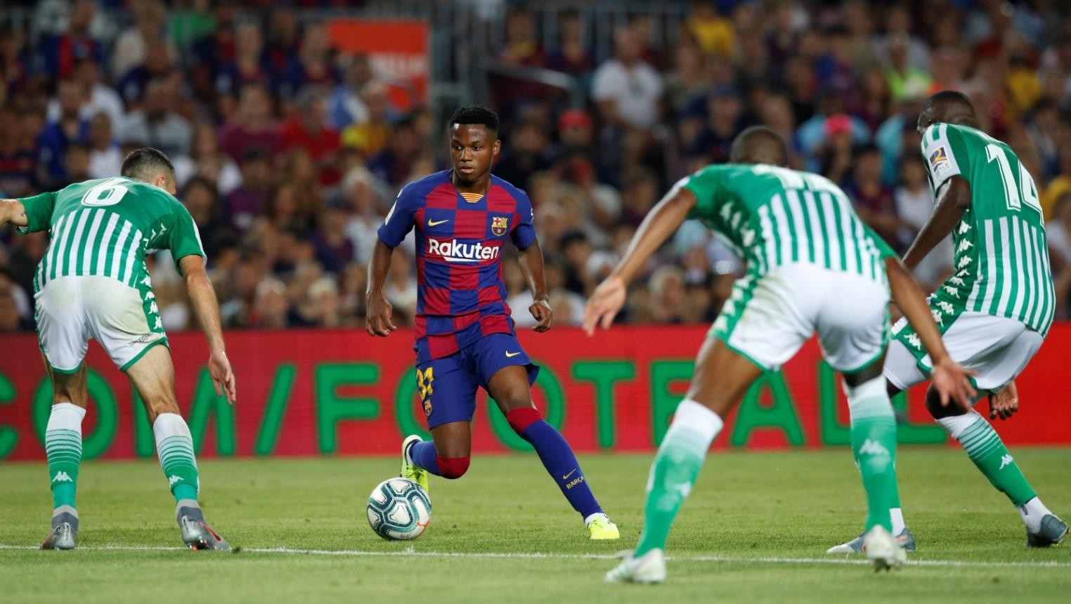 فاتي في المنتصف