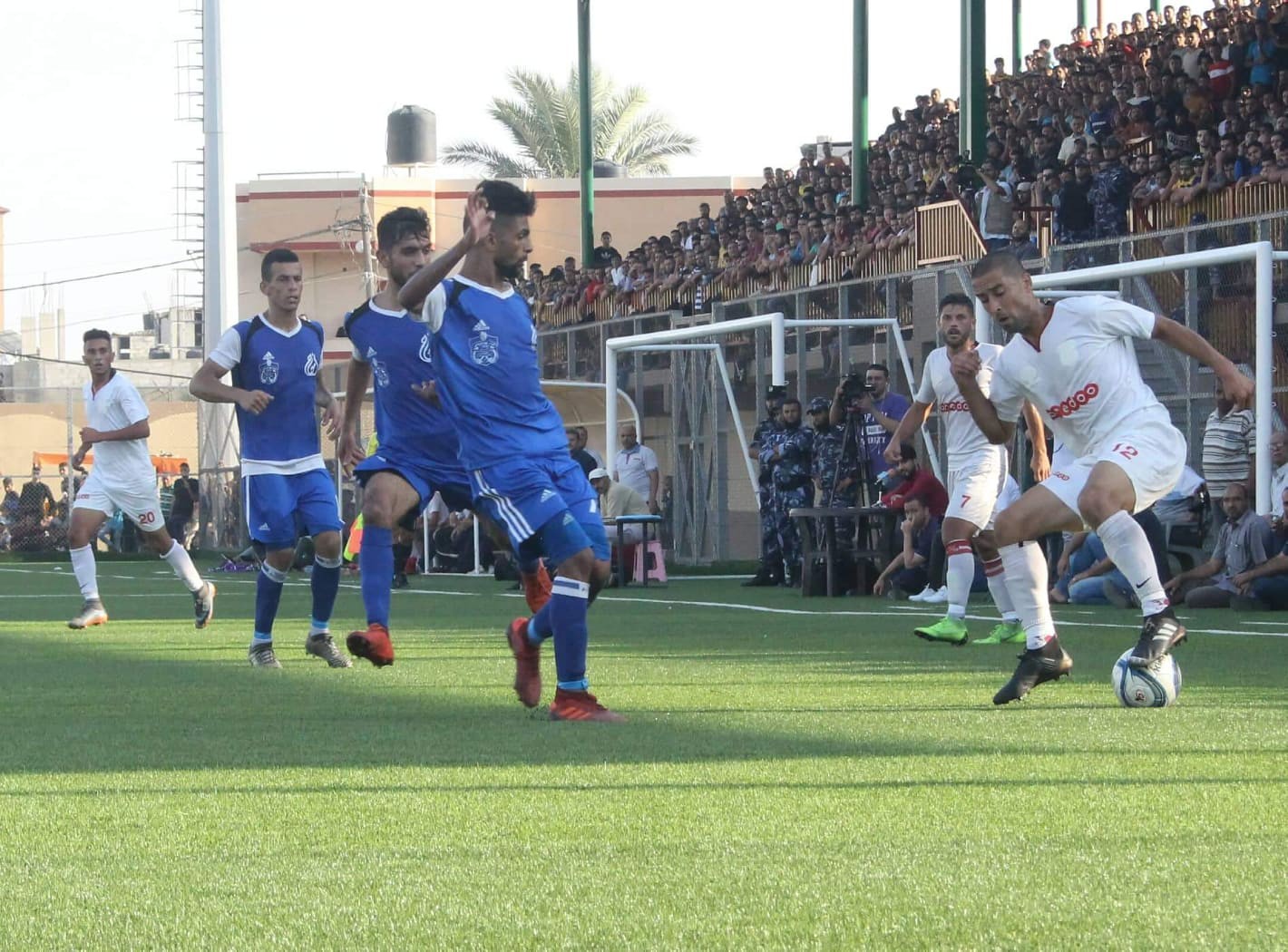 جانب من مباراة شباب رفح وخانيونس