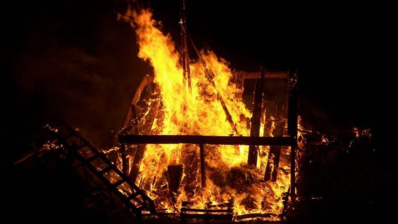 حريق.4 إصابات بالاختناق إثر حريق شقة شمال القطاع