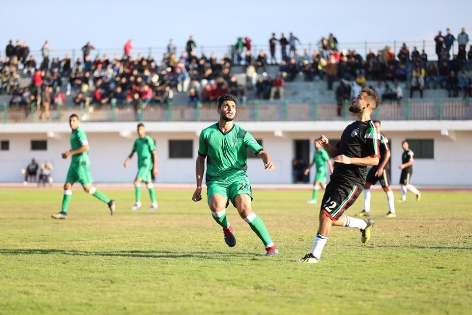 جانب من مباراة سابقة بين الطرفين