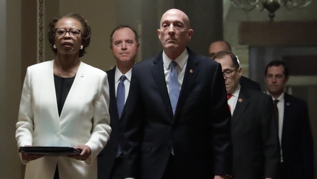 استعدادات في مجلس الشيوخ الأميركي لبدء محاكمة ترامب