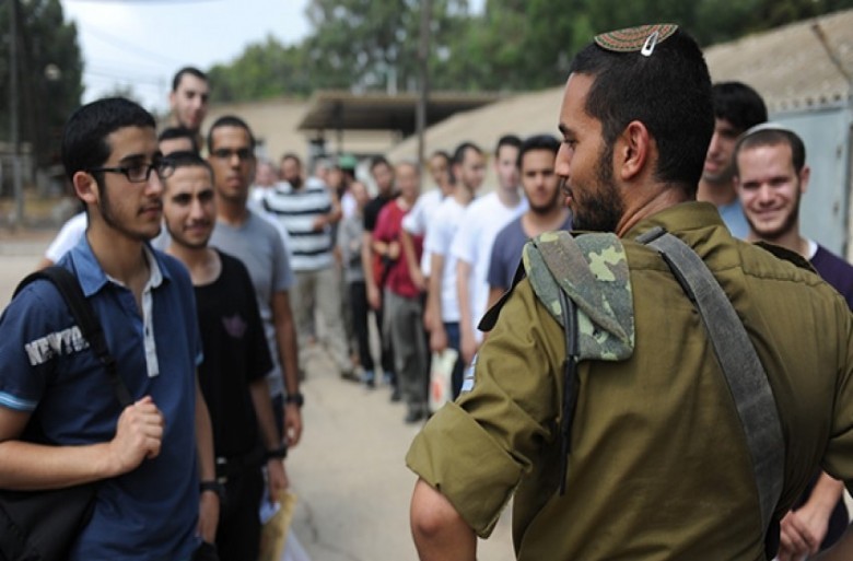 "يديعوت": ارتفاع معدلات الإعفاء من التجنيد لأسباب نفسية