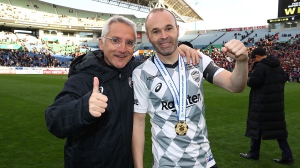 فرحة إنييستا