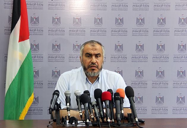 حمد: قرار مجدلاني بتسريح الموظفين تخبط وعنصرية ضد غزة