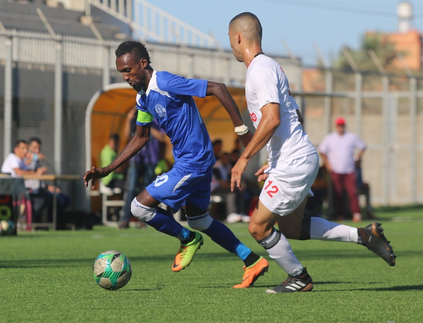 العبيد يسارا