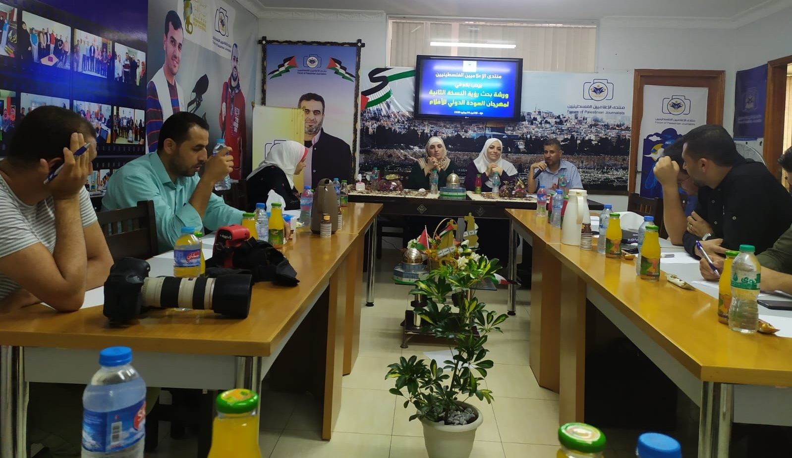 إعلاميون يناقشون بلورة رؤية جديدة لمهرجان العودة الدولي للأفلام