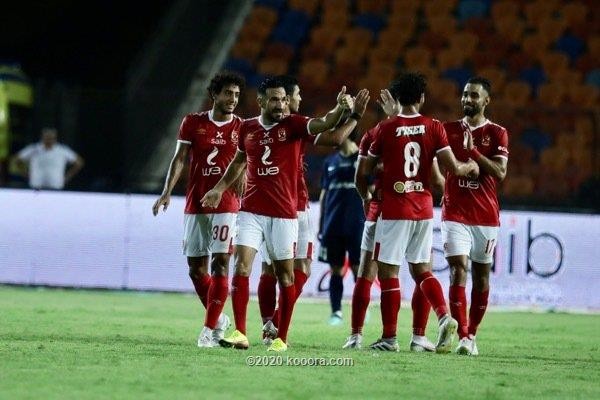 فرحة لاعبي الأهلي بالفوز