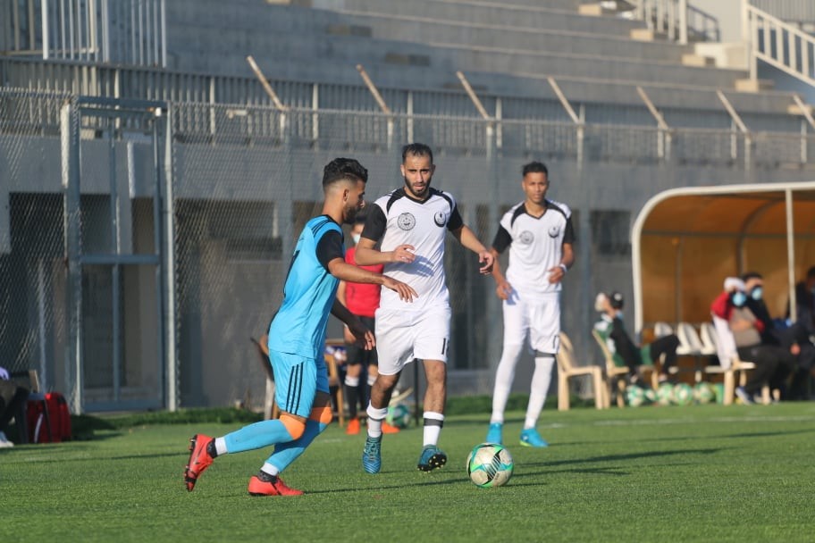 جانب من أحد مباريات دوري الأولى
