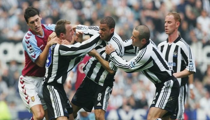 لي بوير وكيرون داير لاعبا نيوكاسل يونايتد السابقان