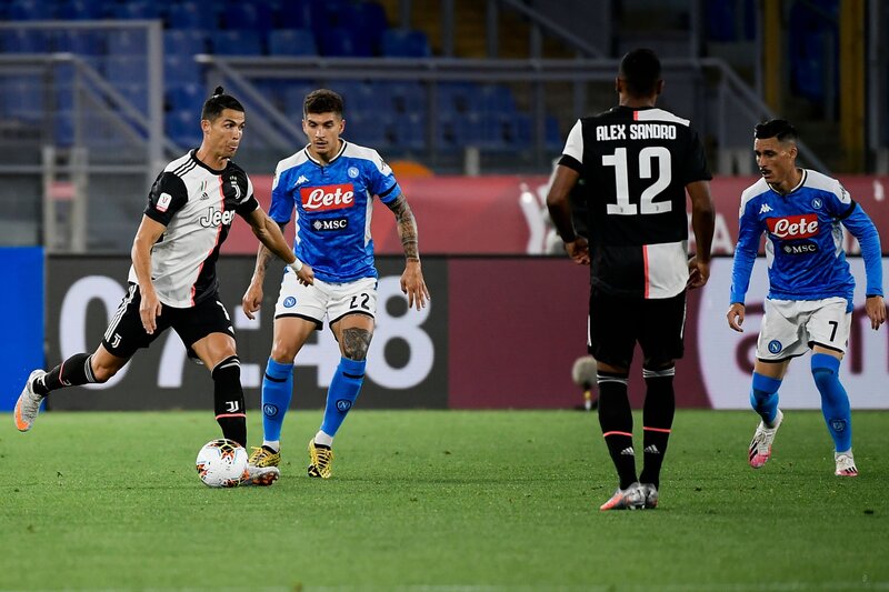 جانب من مباراة سابقة بين الطرفين