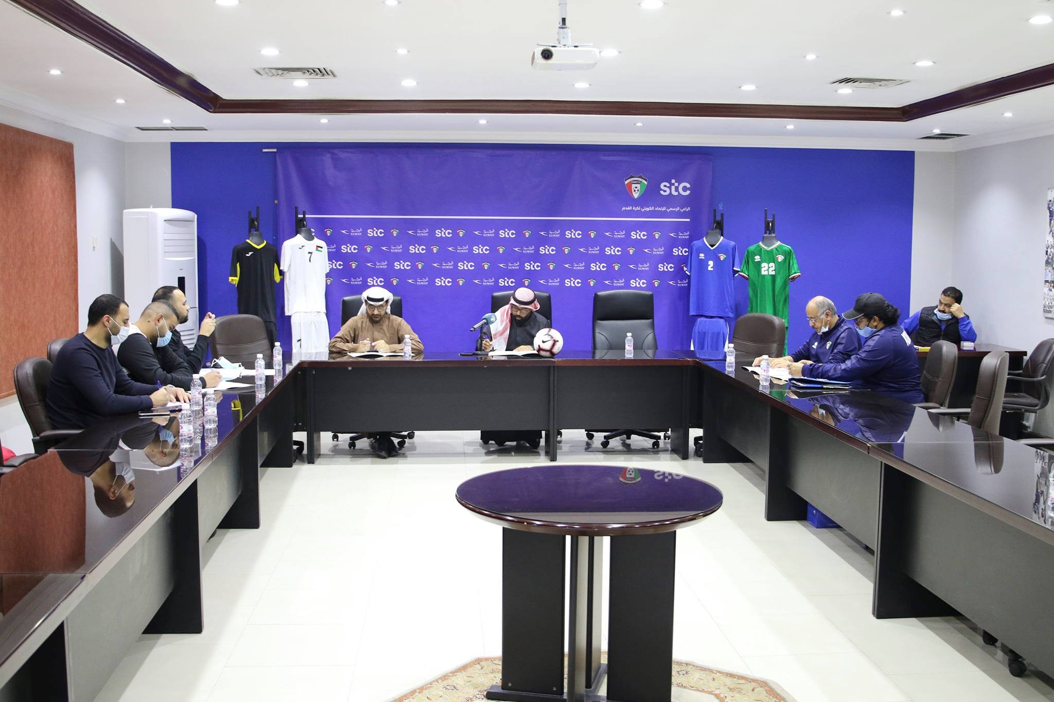 جانب من المؤتمر الصحفي