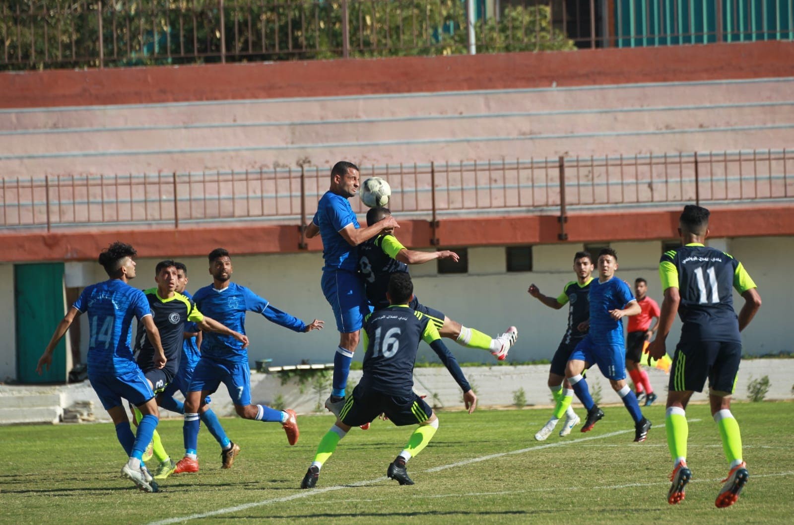 جانب من أحد مباريات دوري الممتازة